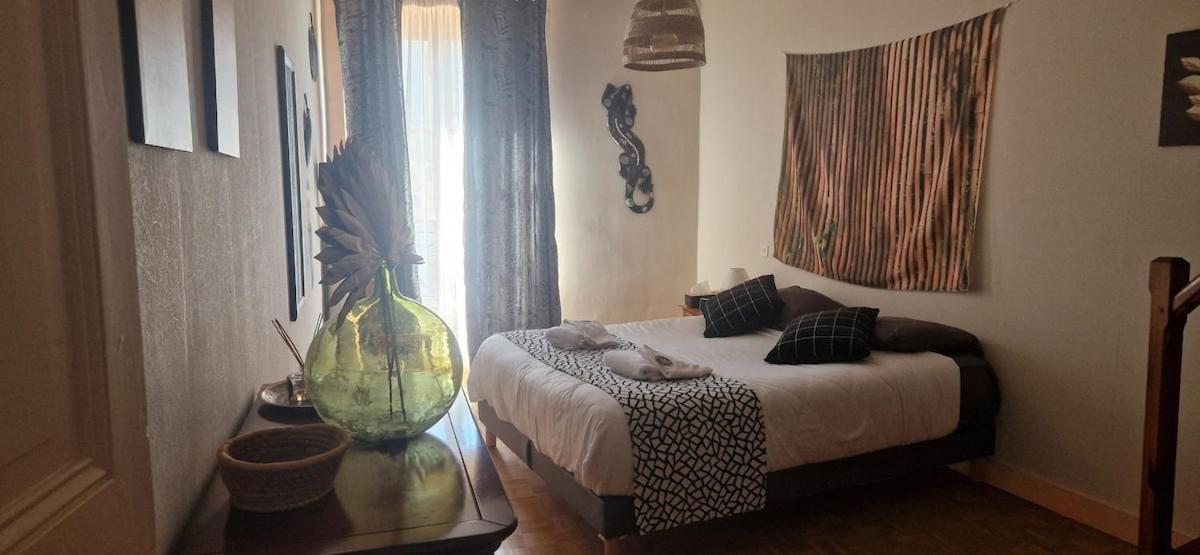 Appartement 120 M² Duplex Coeur Historique Au Calme Le Puy-en-Velay ภายนอก รูปภาพ